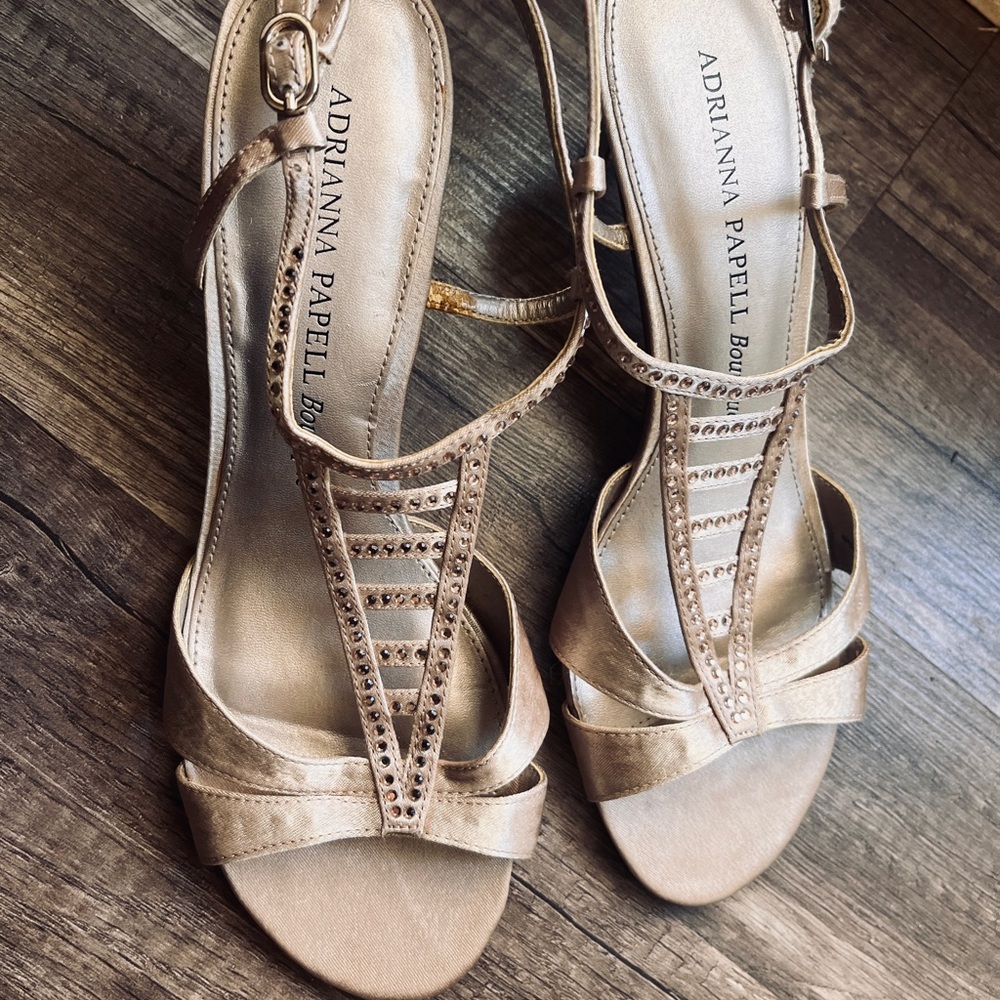 Adrianna Pappell Women’s Heels Strappy Shoes Gold Size 7M Rhinestone Leather